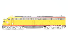 Load image into Gallery viewer, O Brass OMI - Overland Models, Inc. MILW - Milwaukee Road EMD E8/9A w/o Port Holes Custom Painted No. 32A