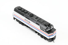 Load image into Gallery viewer, N Kato 176-9003 Amtrak EMD F40PH Phase III No. 334 w/Micro-Trains Line Couplers