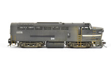 Load image into Gallery viewer, HO Brass OMI - Overland Models, Inc. D&H - Delaware and Hudson BLW RF-16 Shark Nose A-unit CP in NYC/D&H Patch No. 1206
