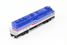 Load image into Gallery viewer, N Kato 176-9001 VRE - Virginia Rail Express EMD F40PH No. V36 w/Micro-Trains Line Couplers LOOSE SHELL