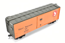 Load image into Gallery viewer, O Scale Metal Unknown Manufacturer GN - Great Northern 40' Plywood Boxcar C/P and Built