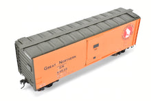 Load image into Gallery viewer, O Scale Metal Unknown Manufacturer GN - Great Northern 40' Plywood Boxcar C/P and Built
