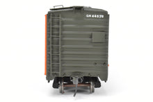 Load image into Gallery viewer, O Scale Metal Unknown Manufacturer GN - Great Northern 40' Plywood Boxcar C/P and Built