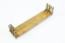 Load image into Gallery viewer, HO Brass U.S. Hobbies Various Roads Bulkhead Beveled Floor Pulpwood Flatcar NO TRUCKS