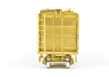 Load image into Gallery viewer, HO Brass NPP - Nickel Plate Products B&O - Baltimore & Ohio 100-Ton Covered Hopper