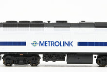 Load image into Gallery viewer, N Kato 176-9005 Metrolink EMD F40PH No. 800