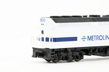 Load image into Gallery viewer, N Kato 176-9005 Metrolink EMD F40PH No. 800