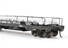 Load image into Gallery viewer, HO Plastic Scratch Built PSMX - Pennsylvania Salt Mfg. Co. Chlorine Gas Tank Car PSMX 1029 CP w/ ReBoxx Box