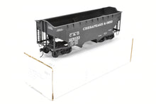 Load image into Gallery viewer, O Scale Brass US Hobbies C&O - Chesapeake & Ohio USRA 2 Bay Hopper, Custom Painted No. 125033 NO ORIGINAL BOX