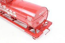 Load image into Gallery viewer, O Brass PSC - Precision Scale Co. Various Roads ACF 8,000 Gallon Insulated Tank Car Factory Painted Red WSRX - Mobilgas No. 238