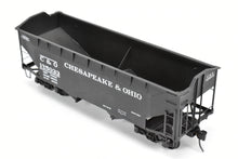 Load image into Gallery viewer, O Scale Brass US Hobbies C&O - Chesapeake & Ohio USRA 2 Bay Hopper, Custom Painted No. 125033 NO ORIGINAL BOX