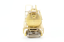 Load image into Gallery viewer, HO Brass Oriental Limited GN - Great Northern Water Car Aux Tender X-927, X-928 & X-929
