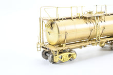 Load image into Gallery viewer, HO Brass Oriental Limited GN - Great Northern Water Car Aux Tender X-927, X-928 & X-929