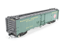 Load image into Gallery viewer, O Brass PSC - Precision Scale Co. REA - Railway Express Agency 50' Ice Reefer Factory Painted No. 7802
