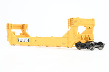 Load image into Gallery viewer, O Scale Atlas "O" Various Roads TTX - Trailer Train Gunderson Stack Car 5-Unit Set FP No. 63252