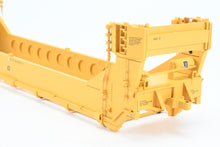 Load image into Gallery viewer, O Scale Atlas "O" Various Roads TTX - Trailer Train Gunderson Stack Car 5-Unit Set FP No. 63252