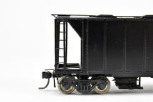 Load image into Gallery viewer, HO Brass Sunset Models or ACF Models Various Roads AC&F 70-Ton Covered Hopper FP Black Unlettered
