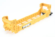 Load image into Gallery viewer, O Scale Atlas "O" Various Roads TTX - Trailer Train Gunderson Stack Car 5-Unit Set FP No. 63252