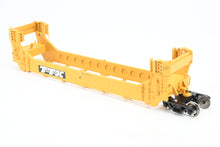 Load image into Gallery viewer, O Scale Atlas "O" Various Roads TTX - Trailer Train Gunderson Stack Car 5-Unit Set FP No. 63252