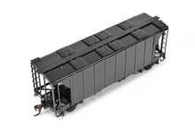 Load image into Gallery viewer, HO Brass Sunset Models or ACF Models Various Roads AC&F 70-Ton Covered Hopper FP Black Unlettered