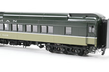 Load image into Gallery viewer, HO Brass W&R Enterprises NP - Northern Pacific Club Series Solarium Observation Factory Painted Loewy "Washington Club" Lettered Pullman