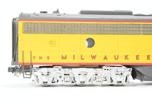 Load image into Gallery viewer, O Brass OMI - Overland Models, Inc. MILW - Milwaukee Road EMD E8/9B w/o Port Holes Custom Painted No. 204B NO BOX