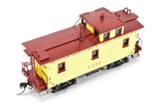 Load image into Gallery viewer, HO Brass PFM - SKI DM&IR - Duluth Missabe & Iron Range Wood Caboose FP #C-177