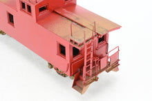 Load image into Gallery viewer, HO Brass OMI - Overland Models, Inc. GN - Great Northern 30' Plywood Sheath Caboose PARTIAL PAINT