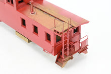 Load image into Gallery viewer, HO Brass OMI - Overland Models, Inc. GN - Great Northern 30' Wood Sided Caboose PARITAL PAINT AS-IS