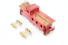 Load image into Gallery viewer, HO Brass OMI - Overland Models, Inc. GN - Great Northern 30' Wood Sided Caboose PARITAL PAINT AS-IS