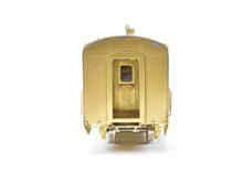 Load image into Gallery viewer, HO Brass S. Soho & Co. GN - Great Northern Empire Builder #1209 Coach