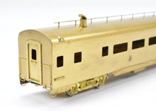 Load image into Gallery viewer, HO Brass S. Soho & Co. GN - Great Northern Empire Builder #1209 Coach