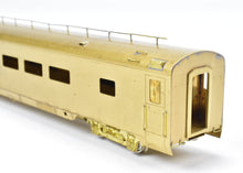 Load image into Gallery viewer, HO Brass S. Soho & Co. GN - Great Northern Empire Builder #1209 Coach