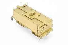 Load image into Gallery viewer, HO Brass Oriental Limited GN - Great Northern Water Car Also Used As Aux Tender