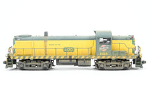 Load image into Gallery viewer, O Scale Weaver Ultra Line C&NW - Chicago & North Western Alco RS3 Factory Painted No. 1615 w/Moderate Weathering