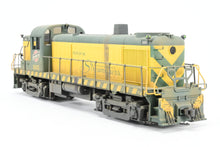 Load image into Gallery viewer, O Scale Weaver Ultra Line C&NW - Chicago & North Western Alco RS3 Factory Painted No. 1615 w/Moderate Weathering