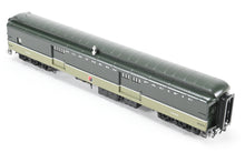 Load image into Gallery viewer, HO Brass W&R Enterprises NP - Northern Pacific Baggage Car Factory Painted "Loewy" No. 1505