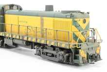 Load image into Gallery viewer, O Scale Weaver Ultra Line C&NW - Chicago & North Western Alco RS3 Factory Painted No. 1615 w/Moderate Weathering