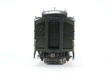 Load image into Gallery viewer, HO Brass W&R Enterprises NP - Northern Pacific Baggage Car Factory Painted "Loewy" No. 1505