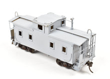 Load image into Gallery viewer, HO Brass Hallmark Models GM&O - Gulf Mobile & Ohio Wood Sheathed Caboose PARTIAL PAINT