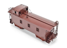 Load image into Gallery viewer, HO Brass CON Oriental Limited CB&Q - Burlington Route NE-9 Wood Caboose C/P No Lettering