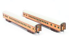 Load image into Gallery viewer, O Scale Weaver MILW - Milwaukee Road 2-Car Hiawatha Add-On set Factory Painted