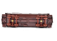 Load image into Gallery viewer, HO Brass CON Oriental Limited CB&Q - Burlington Route NE-9 Wood Caboose C/P No Lettering
