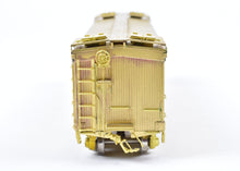 Load image into Gallery viewer, HO Brass Oriental Limited GN - Great Northern Wood Express Reefer No. 2000