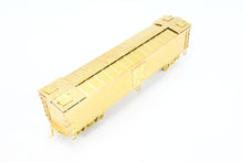 Load image into Gallery viewer, HO Brass Oriental Limited GN - Great Northern Wood Express Reefer No. 2090