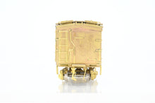 Load image into Gallery viewer, HO Brass Oriental Limited GN - Great Northern Wood Express Reefer No. 2090