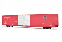 Load image into Gallery viewer, HO Brass Trains Inc. CB&Q - Burlington Route 86 Foot Hi-Cube Boxcar CP CB&Q 15009