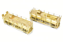 Load image into Gallery viewer, HO Brass CON Westside Model Co. SP - Southern Pacific Fire Train Set T-1 4-6-0 and Two Tank Cars - Missing 2 Ladders