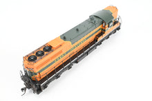Load image into Gallery viewer, HO Life-Like Proto 2000 GN - Great Northern EMD SD7 w/o Dynamic Brake FP No. 568 w/ Tsunami2 DCC and Sound Added AS-IS