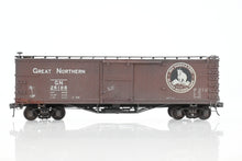 Load image into Gallery viewer, HO Brass NPP - Nickel Plate Products GN - Great Northern 40' Boxcar KC Brake Version Custom Painted and Weathered No.26186